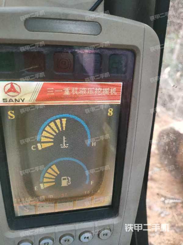 駕駛室整體（整機(jī)外觀）