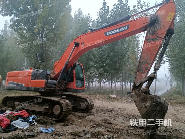 單側(cè)履帶整體（整機外觀）