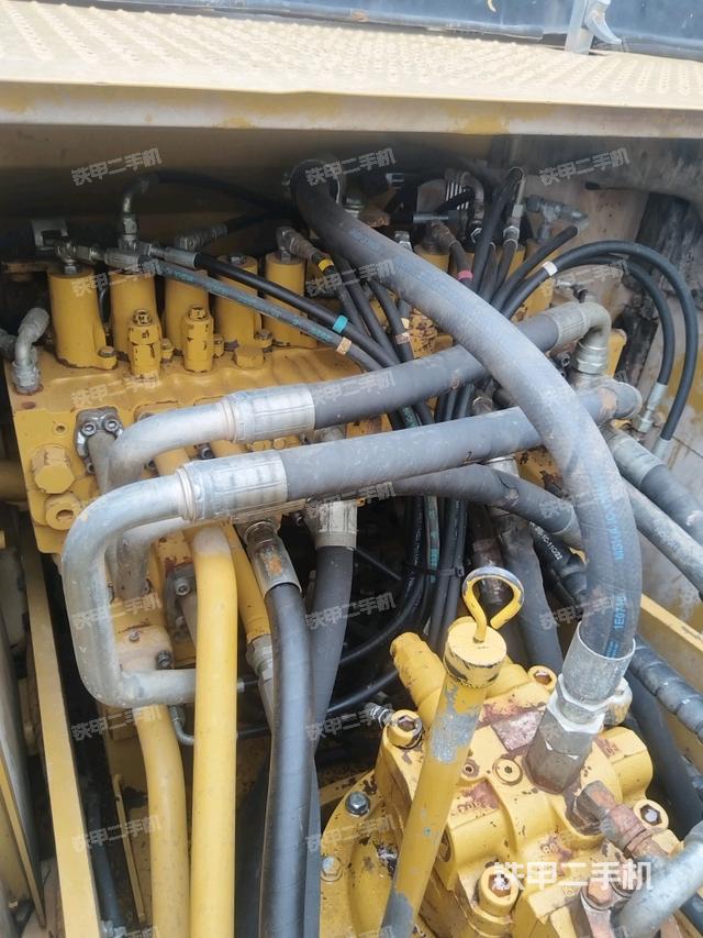 驾驶室顶部俯视（上车部件）