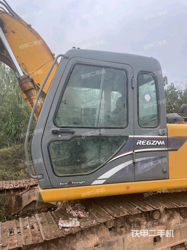 左后方玻璃角标（驾驶室部分）