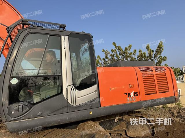 駕駛室頂部（整機(jī)外觀）