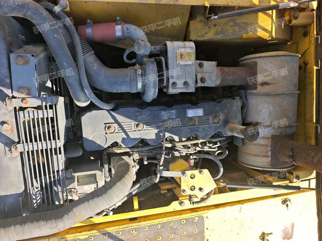 发动机整体俯视(整机外观) 发动机整体俯视(整机外观)