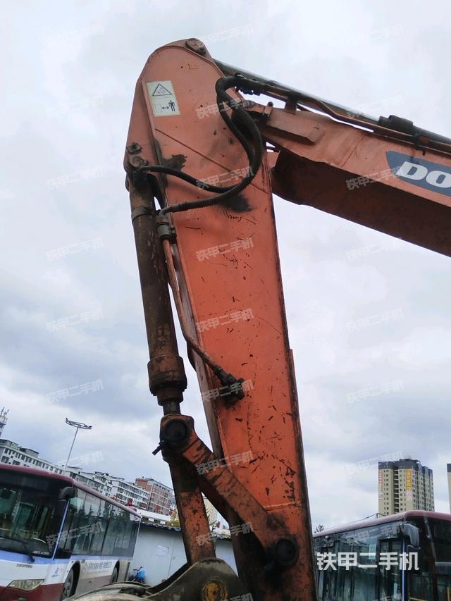 小臂整體左后（工作和回轉(zhuǎn)裝置）