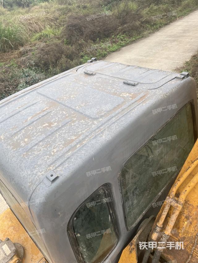 发动机室（上车部件）