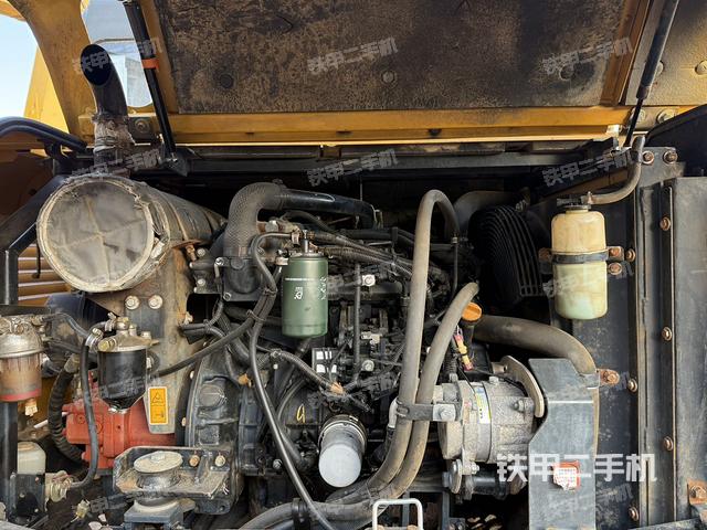 发动机整体俯视（整机外观）