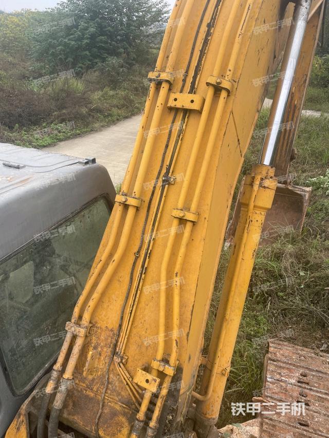 大臂整体 右侧（工作和回转装置）