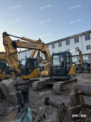 柳工CLG908D挖掘机