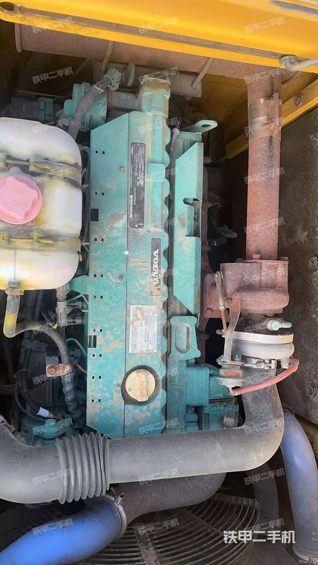 发动机整体俯视（整机外观）