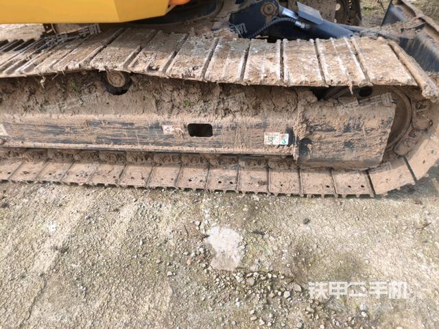 單側(cè)履帶整體（整機(jī)外觀）