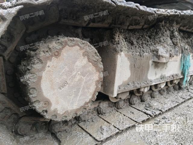 右驅(qū)動(dòng)輪（行走機(jī)構(gòu)）