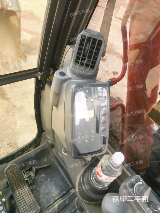 顯示屏?(駕駛室部分) 顯示屏?(駕駛室部分)