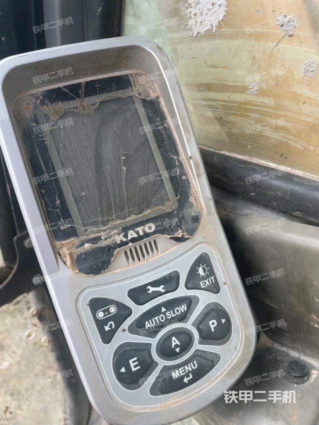 座椅右侧控制台/钥匙门/油门/含右手柄（驾驶室部分）