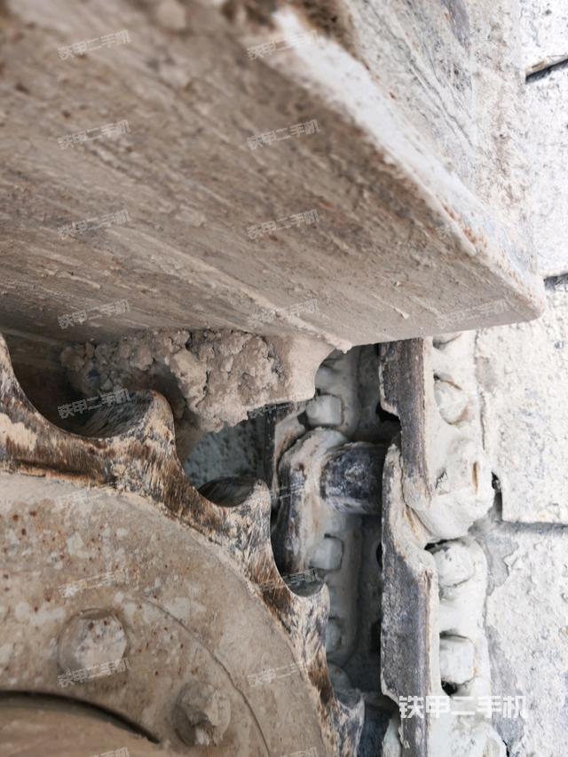 右侧行走马达盖板（行走机构）