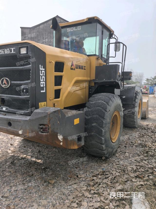 整機右后45°（整機外觀及大件）