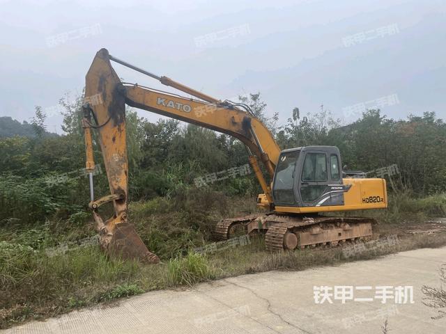 加藤HD820R挖掘机