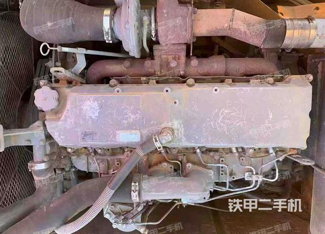 发动机整体俯视(整机外观) 发动机整体俯视(整机外观)