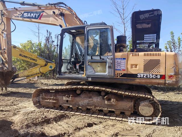 三一重工SY215C挖掘機(jī)