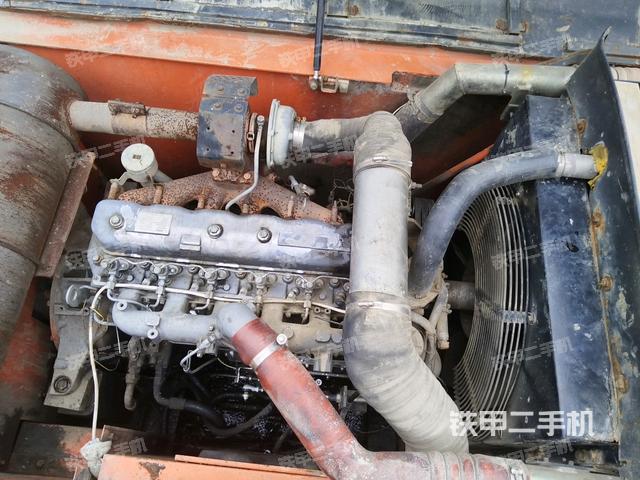 氣門室蓋螺絲特寫（上車部件）