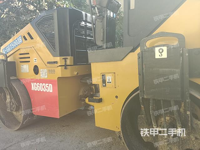 厦工XD6033D压路机