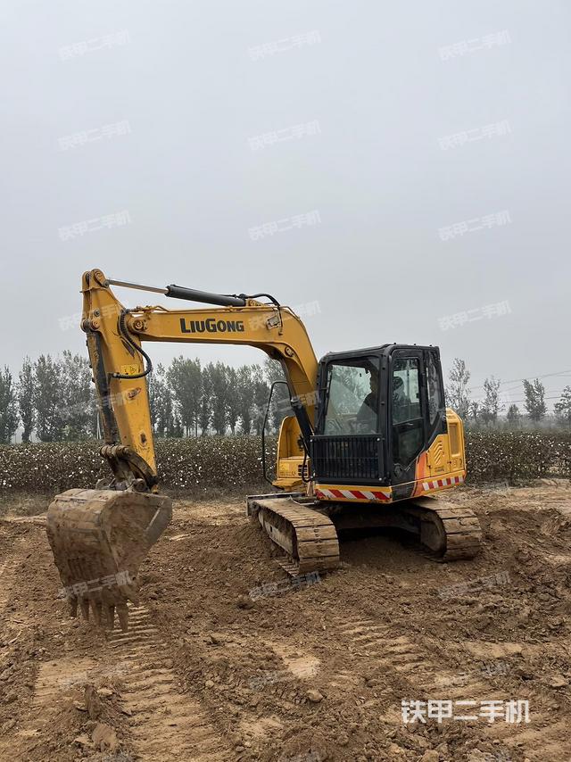 駕駛室整體（整機(jī)外觀）