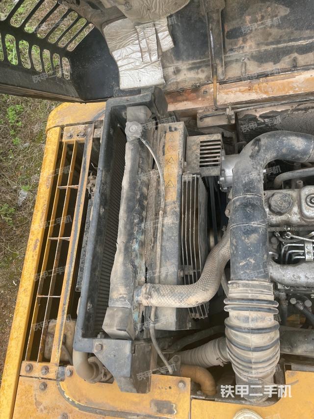 气门室盖螺丝特写（上车部件）