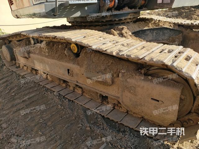 单侧履带整体（整机外观）