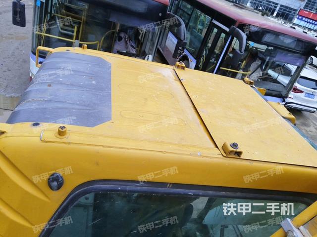 驾驶室顶部俯视（上车部件）