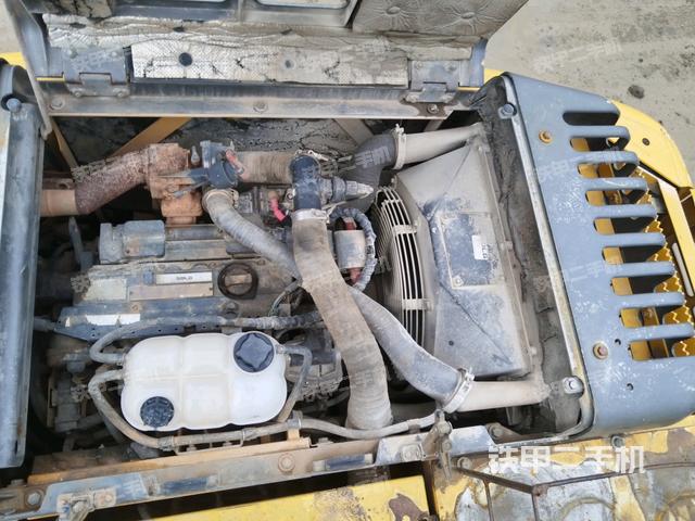 发动机室（上车部件）