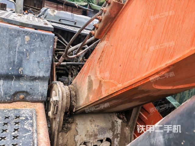 大臂根部 斜视（工作和回转装置）