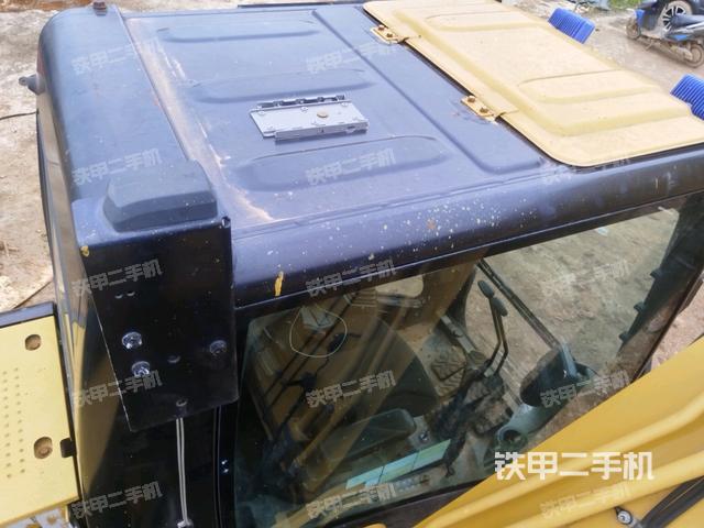 气门室盖螺丝特写（上车部件）