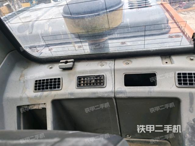 驾驶室左前45度（驾驶室部分）