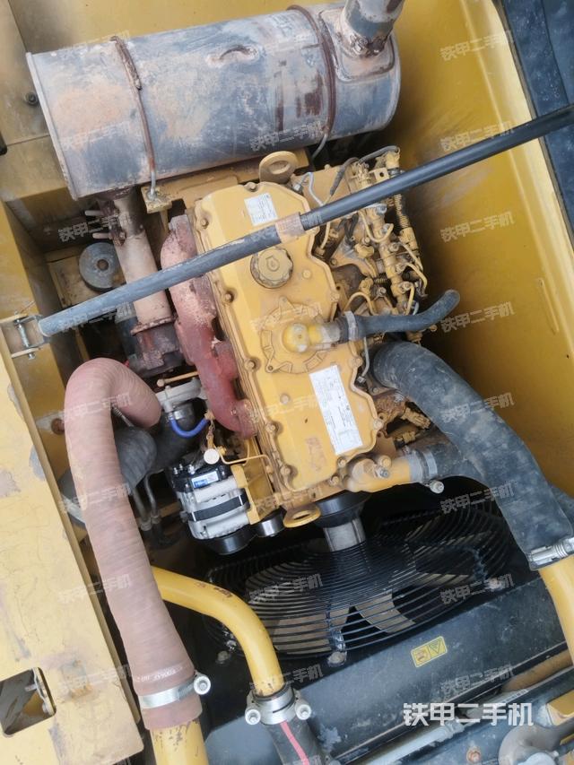 发动机室（上车部件）