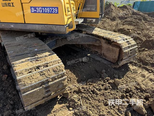 单侧履带整体（整机外观）