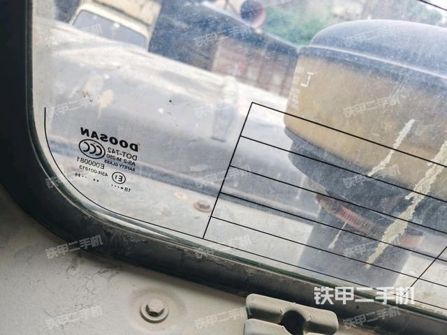 驾驶室正侧（驾驶室部分）