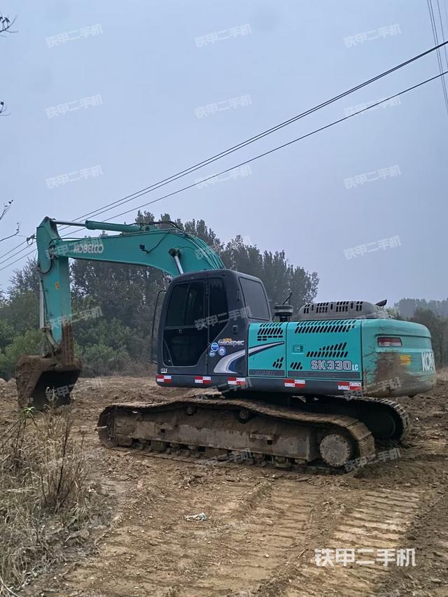 駕駛室頂部（整機(jī)外觀）