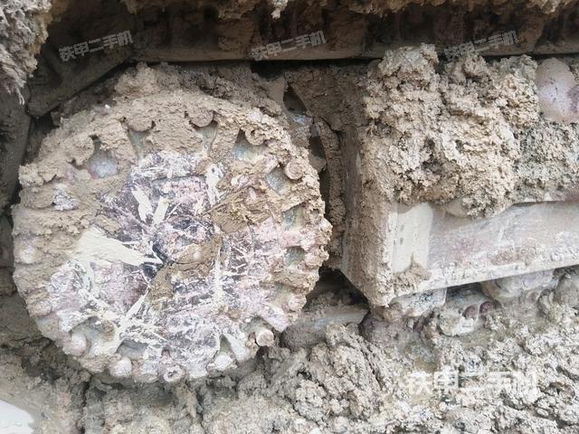 右侧履带整体（行走机构）