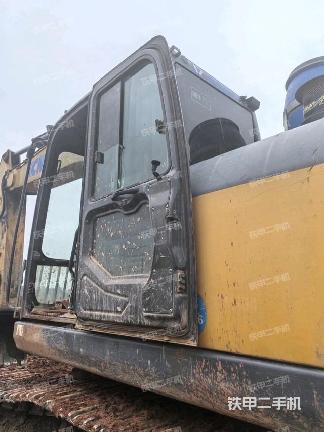 駕駛室左后45度（駕駛室部分）