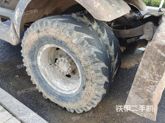 单侧履带整体（整机外观）