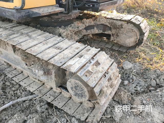 單側(cè)履帶整體（整機(jī)外觀）