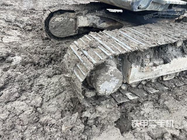 单侧履带整体（整机外观）