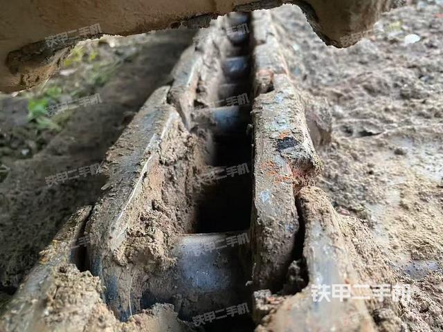 单侧履带整体（整机外观）