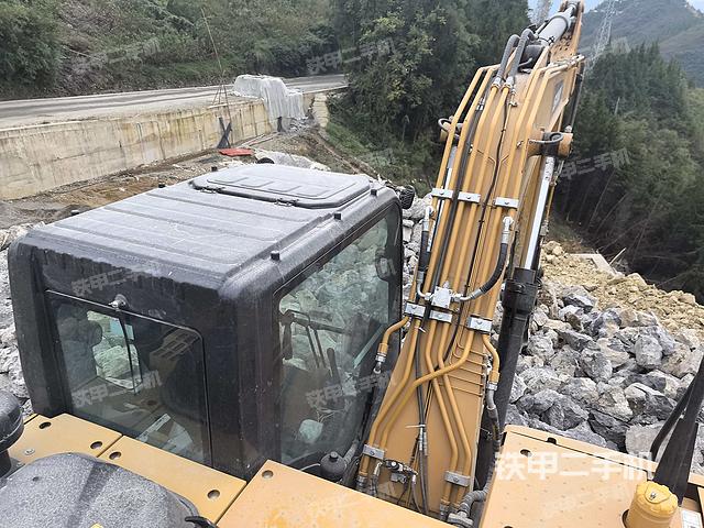 駕駛室頂部（整機(jī)外觀）