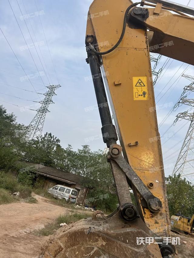 小臂整體左后（工作和回轉(zhuǎn)裝置）