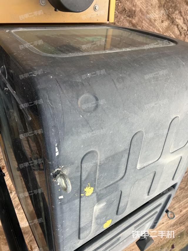 駕駛室頂部俯視（上車部件）