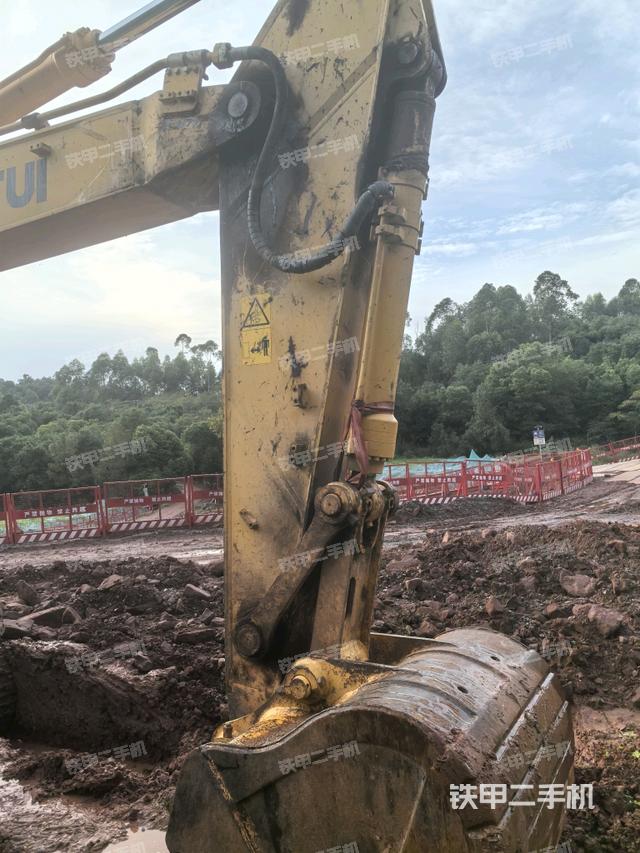 小臂整體左后（工作和回轉(zhuǎn)裝置）