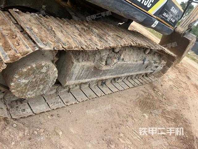 左導(dǎo)向輪（行走機(jī)構(gòu)）