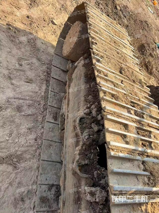 单侧履带整体（整机外观）