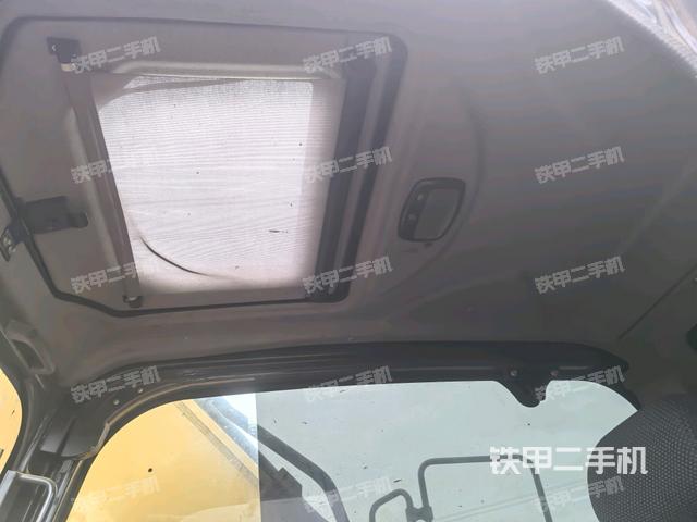 頂棚整體（駕駛室部分）