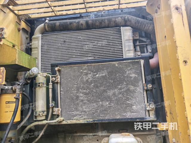 散熱器正面（大件艙室）