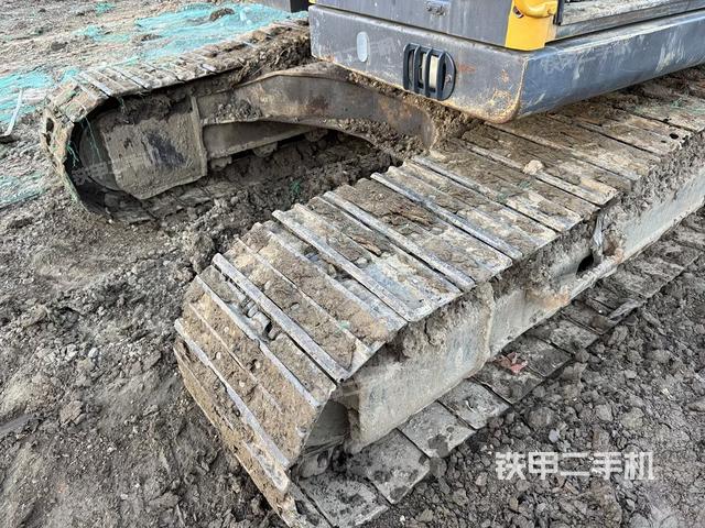 單側(cè)履帶整體（整機外觀）